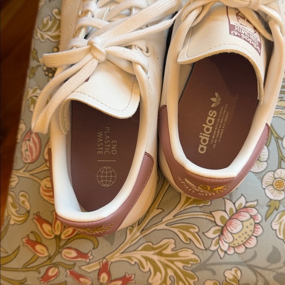 Adidas Women's Stan Smith White Sneakers with Rose Gold Heel Tab Size 9 - Picture 7 of 9